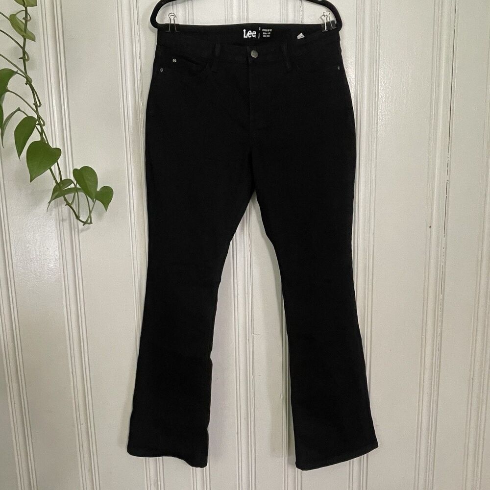 Lee Women Black Mid-Rise Regular Fit 5 Pockets Design Bootcut Jeans Size 12M